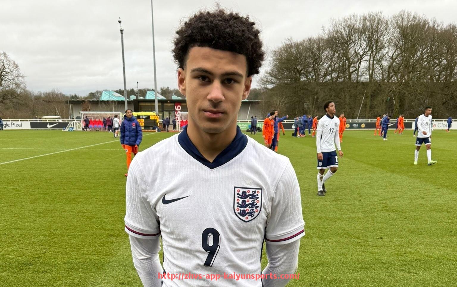 开云体育app下载-柏林球队升德甲：柏林足球俱乐部的崛起与发展历程